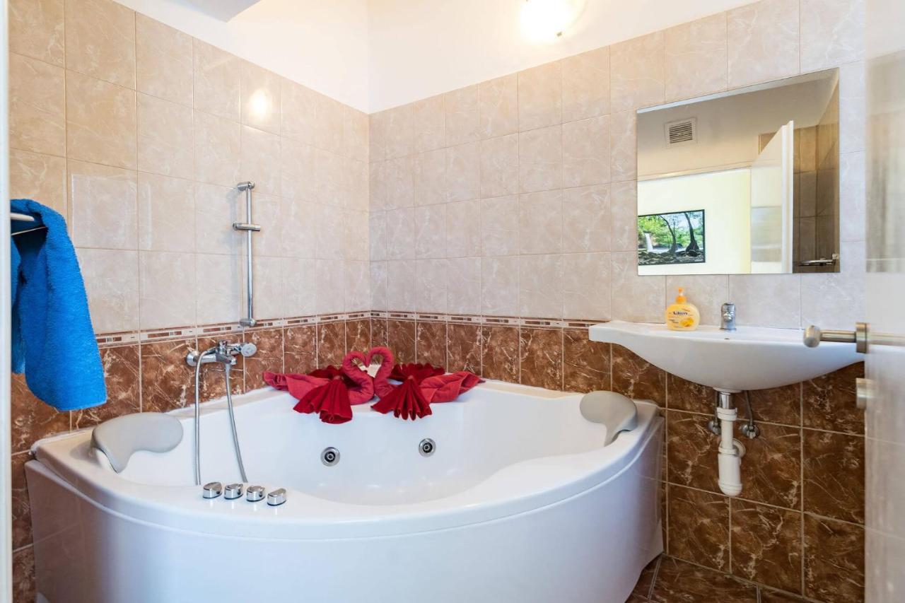 Apartman Exclusive Prague Whirlpool Exterior foto